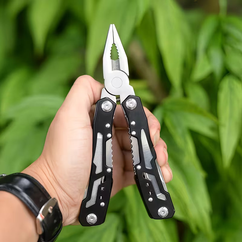 Multifunctional Folding Pliers